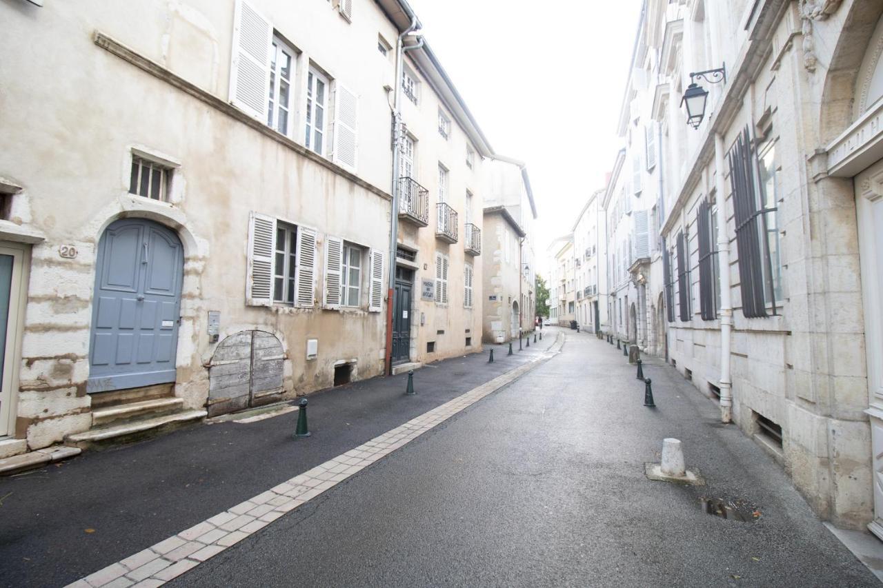 L'Authentique Bressan Apartment Bourg-en-Bresse Luaran gambar